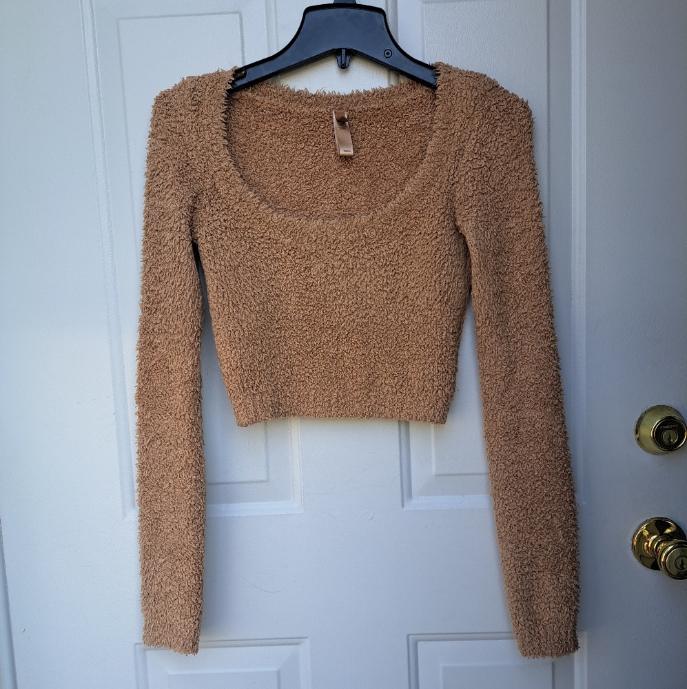 SKIMS fuzzy sweater🤎